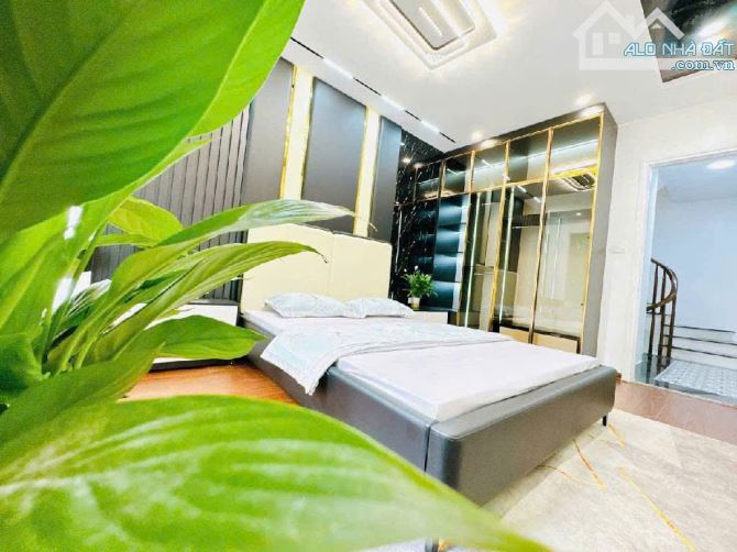 BÁN NHÀ KHƯƠNG TRUNG 35M 5 TẦNG 8.95 TỶ - NGÕ THÔNG - 10M RA Ô TÔ, FULL NỘI THẤT