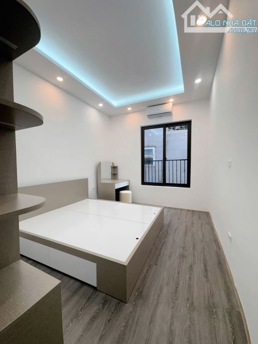 Nhà phố Tây Sơn - Ngõ nông - Gần phố - 3 ngủ