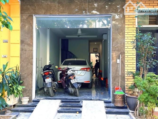 Ô TÔ VÀO NHÀ ĐỘI CẤN BA ĐÌNH 91.7m RỘNG 5m NHÀ 5 TẦNG 19 Ty 99