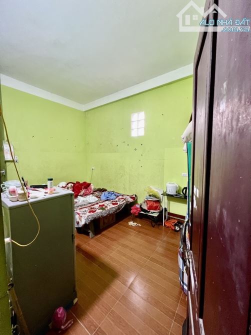 Bán CCMN phố Trâu Qùy - Dòng tiền mỗi năm 240 triệu - DT 99 m2 - giá 14,5 tỷ - 2