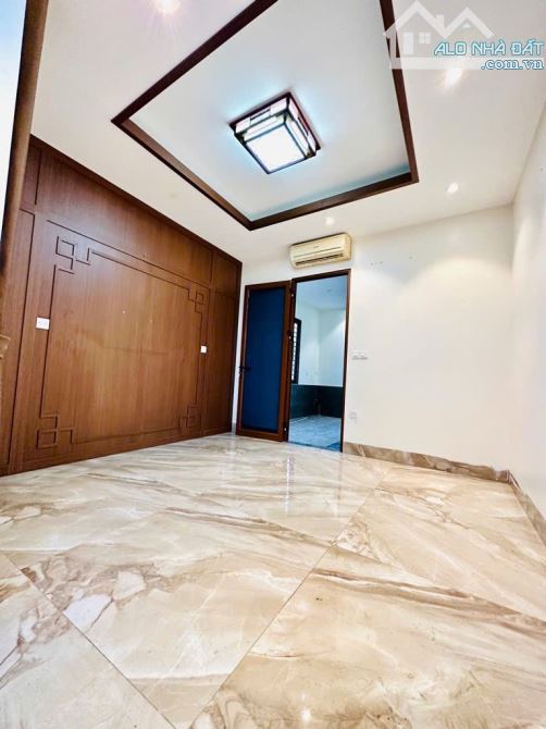 SIÊU HIẾM – PHÂN LÔ AN DƯƠNG – 47M² x 5 TẦNG – THANG MÁY XỊN.