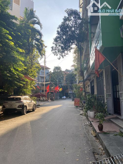 Chủ cần bán nhanh nhà phân lô KĐT Đại Kim 53m2 x 6 tầng thang máy - ô tô tránh. 22.5 Tỷ