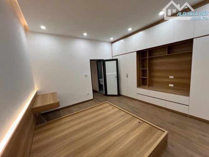 28m² – Lô góc cực sáng, 4 tầng – 3 ngủ – Giá chỉ 6.69 tỷ | Ngõ nông, 30m ra ô tô tránh