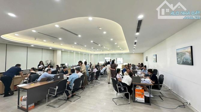 Bán tòa mặt phố Bà Triệu, Hàng Bài - Hai Bà Trưng DT 70m2, 7 tầng thang máy, KD tuyệtvời