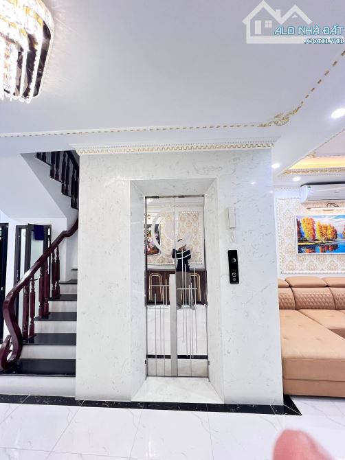 BÁN NHÀ VÕ CHÍ CÔNG CẦU GIẤY DT 60M 6 TẦNG THANG MÁY FULL NỘI THẤT Ở LUÔN 14.5 TỶ