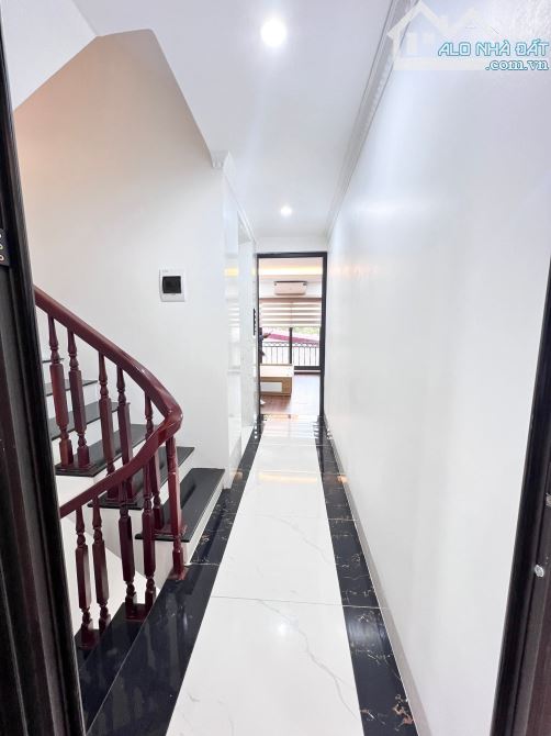 BÁN NHÀ VÕ CHÍ CÔNG CẦU GIẤY DT 60M 6 TẦNG THANG MÁY FULL NỘI THẤT Ở LUÔN 14.5 TỶ