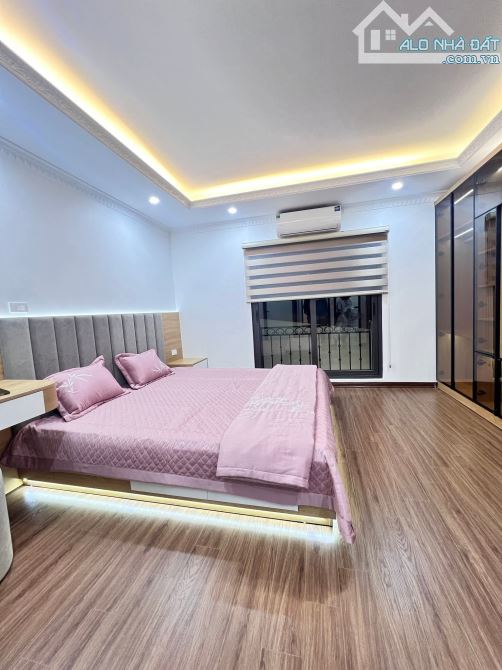 BÁN NHÀ VÕ CHÍ CÔNG CẦU GIẤY DT 60M 6 TẦNG THANG MÁY FULL NỘI THẤT Ở LUÔN 14.5 TỶ