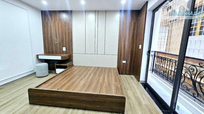 VỊ TRÍ TRUNG TÂM CỦA TRUNG TÂMTHANG MÁY-THOÁNG TRƯỚC SAU - TỔNG 6 NGỦ - FULL NỘI THẤT