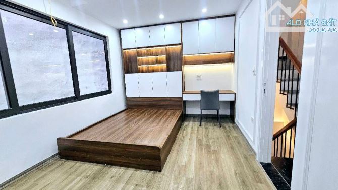 VỊ TRÍ TRUNG TÂM CỦA TRUNG TÂMTHANG MÁY-THOÁNG TRƯỚC SAU - TỔNG 6 NGỦ - FULL NỘI THẤT