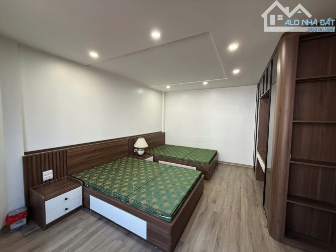 Bán nhà Lê Văn Hưu 27/30m2, 6T, mt 6m mặt ngõ 15m ra phố, sổ đỏ riêng. Giá 8.8 tỷ CTL