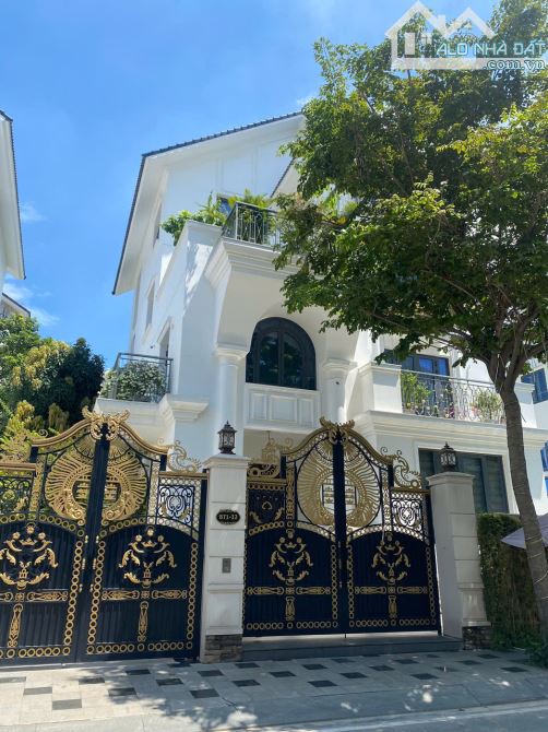 Gấp, biệt thự góc 2MT hạng A đường Trường Sơn, khu Bắc Hải, Quận 10. 430m2 - hầm 4tầng.86t