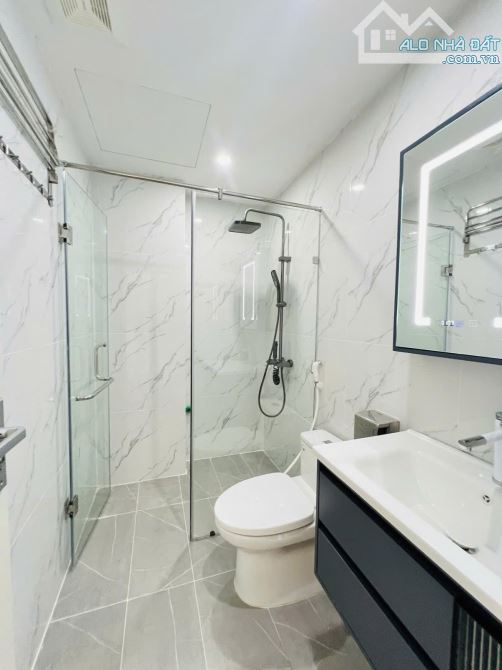 BÁN NHÀ NGÕ 24 KIM ĐỒNG, HOÀNG MAI, 52 M2 , 6 TẦNG TM, MT 5 M, GIÁ 21,2 TỶ,