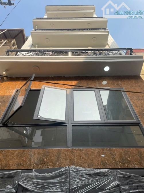 Bán Nhà Dòng Tiền Nguyễn Lân 7 Tầng 16 Phòng Khép Kín ( Ô Tô - Ngay Phố )