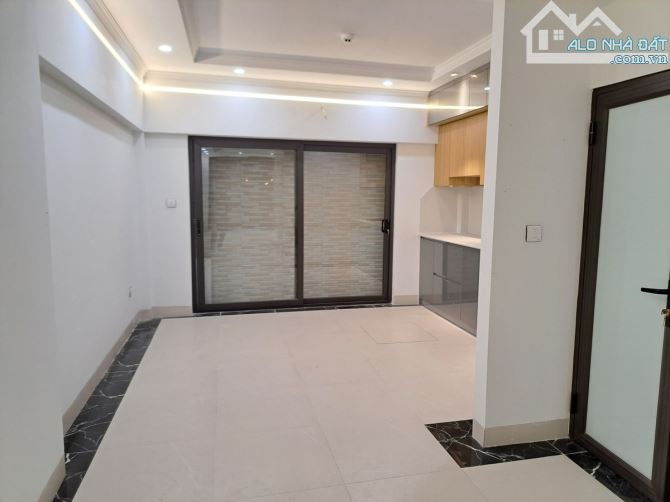 Bán nhà phố Khương Đình 55m² x 6 tầng – Thang máy – Ở & cho thuê – Giá 13.5 tỷ