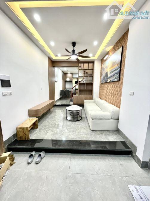 8.99 Tỷ | 38m2 | 5 Tầng 5PN | MT 3.4m Ngõ To | Thanh Nhàn | Hai Bà Trưng