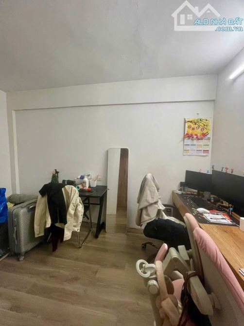 Nhỉnh 4 tỷ Tập thể Kim Liên , Đống Đa, Tầng 3, sổ to, 65m2 2pn nhà đẹp