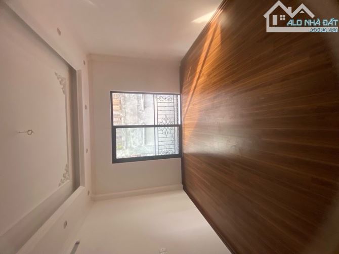 BA BƯỚC RA PHỐ, TRẦN KHÁT CHÂN 46M 5 TẦNG 7TỶ, NHÀ ĐẸP Ở NGAY, SỔ VUÔNG KHÔNG LỖI LẦM