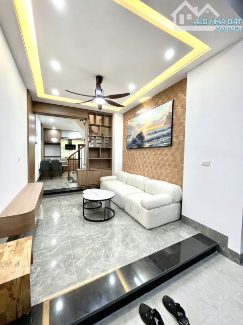 8.99 Tỷ | 38m2 | 5 Tầng 5PN | MT 3.4m Ngõ To | Thanh Nhàn | Hai Bà Trưng