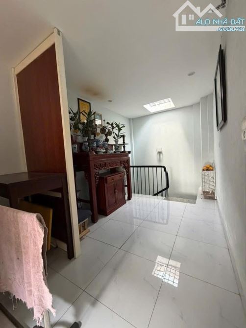 NHÀ TRUNG TÂM - HIẾM TẦM TIỀN, MINH KHAI 30M, 4 TẦNG, 7,35 TỶ