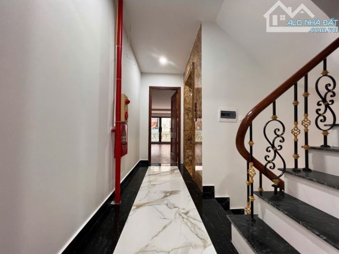 MẶT PHỐ TT QUẬN HAI BÀ TÒA NHÀ 110M, 8 TẦNG, MT 6,5M NHÀ MỚI KINH DOANH