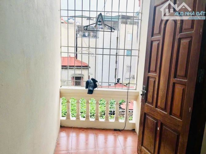 Nhà Dân Xây 35m2 Phố Trịnh Đình Cửu - Lô Góc 2 Thoáng - Cách Ô Tô 30m - Gần Lê Trọng Tấn