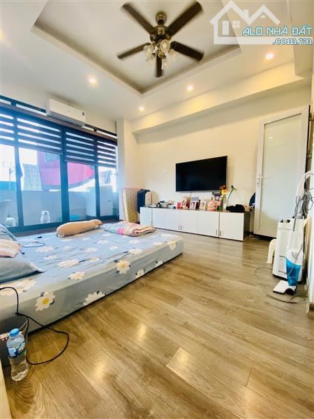 BÁN GẤP CĂN HỘ 3 PN LẠC TRUNH HAI BÀ TRƯNG -105M2-8,2 TỶ TẶNG NỘI THẤT