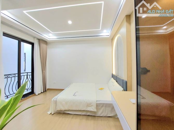BÁN GẤP SIÊU PHẨM THÁI HÀ - 38M x 7T - THANG MÁY - NHÀ MỚI KINH KOONG - Ô TÔ ĐỖ SÁT CỬA