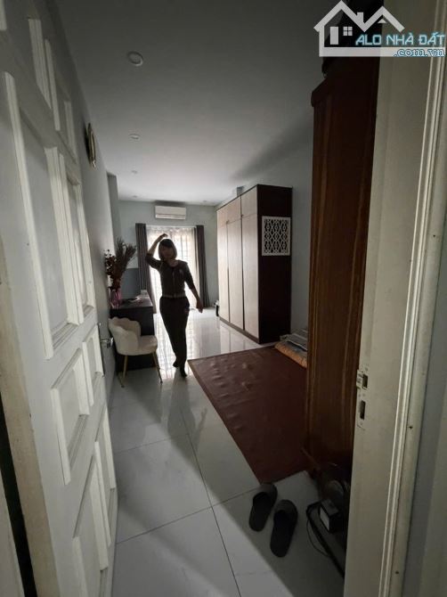 NHÀ TRUNG TÂM - HIẾM TẦM TIỀN, MINH KHAI 30M, 4 TẦNG, 7,35 TỶ