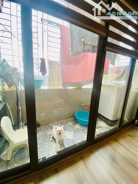 BÁN GẤP CĂN HỘ 3 PN LẠC TRUNH HAI BÀ TRƯNG -105M2-8,2 TỶ TẶNG NỘI THẤT