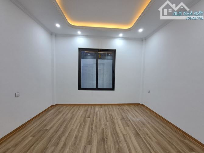 Bán nhà phố Khương Đình 55m² x 6 tầng – Thang máy – Ở & cho thuê – Giá 13.5 tỷ