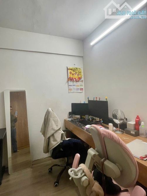 Nhỉnh 4 tỷ Tập thể Kim Liên , Đống Đa, Tầng 3, sổ to, 65m2 2pn nhà đẹp