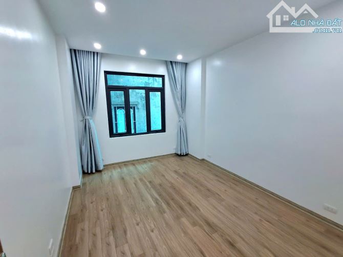 9,1 TỶ- 40M2-4 TẦNG LÔ GÓC-5 PHÒNG-FULL NỘI THẤT-HỒNG MAI-BẠCH MAI