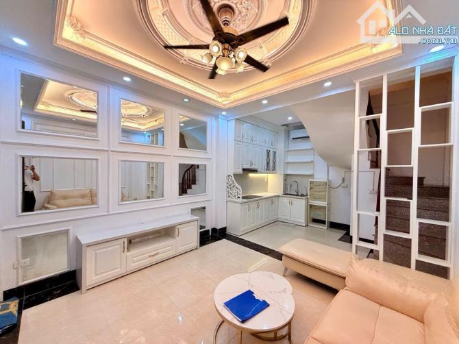 HẠ CHÀO 300TR - NHÀ MINH KHAI - BA GÁC ĐỖ CỬA - K QUY HOẠCH - 32M2, 3NGỦ CHỈ 6,2TỶ