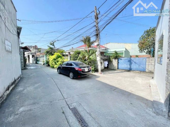 Siêu rẻ 198m2( 5x40) full thổ đường ô tô 1 sẹc DT743B ngay TTYT Dĩ An giá 4,5 tỷ - 1