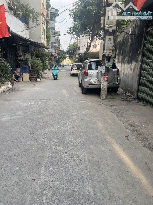 Đất vàng mặt ngõ oto kinh doanh LĨNH NAM - VĨNH HƯNG 50m2 - 4m mặt tiền, Lô góc vỉa hè !