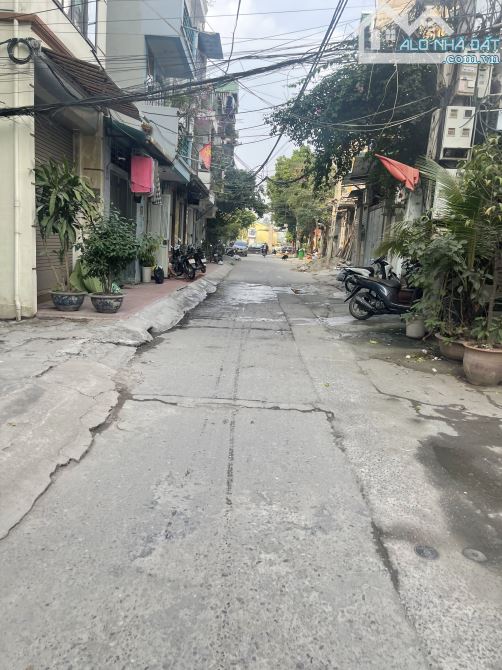 Đất vàng mặt ngõ oto kinh doanh LĨNH NAM - VĨNH HƯNG 50m2 - 4m mặt tiền, Lô góc vỉa hè !