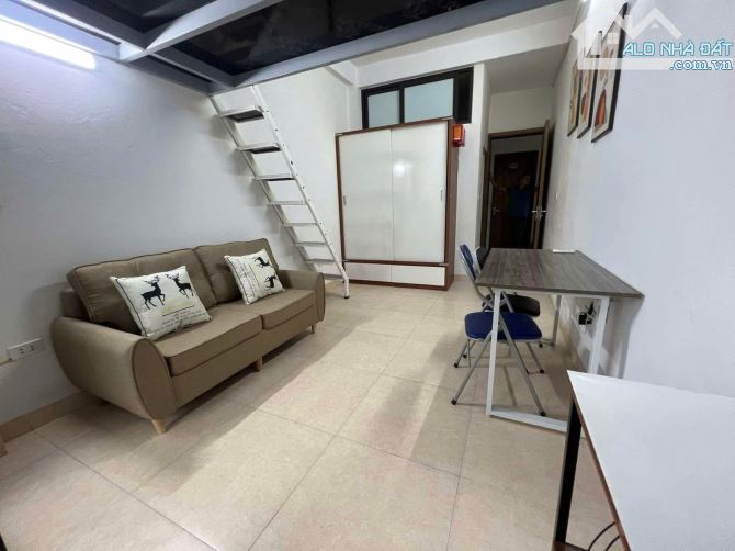 SIÊU PHẨM CHDV - Ô TÔ ĐỖ CỬA - KHU VỰC CHO THUÊ CỰC TỐT - NHÀ ĐẸP ĐẦY ĐỦ PCCC XỊN.