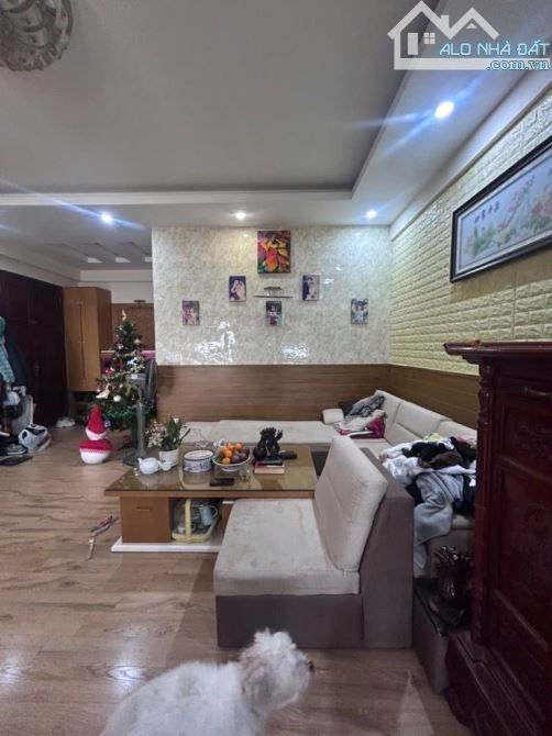 BÁN CĂN HỘ CHUNG CƯ CAO CẤP - MẶT PHỐ 18 TAM TRINH DT 110M2- 3 PHÒNG NGỦ - LÔ GÓC - 2 LÔ G