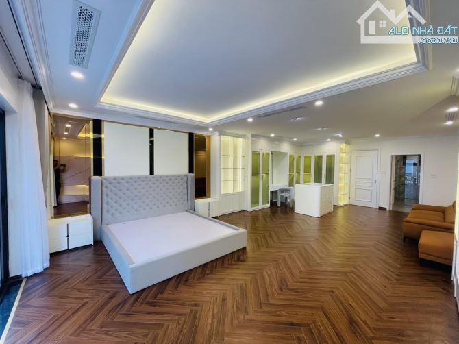 Cần Bán Toà Nhà 7T Thang Máy, KD Ô Tô tránh 74M Full Nội Thất Chỉ 29.5 Tỷ.