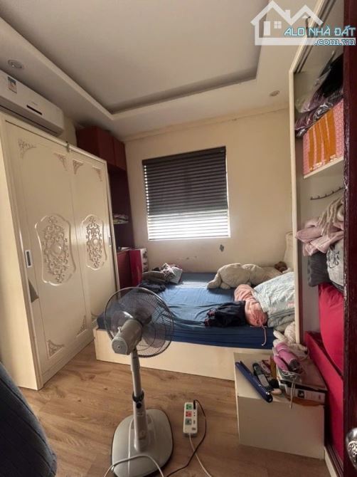 BÁN CĂN HỘ CHUNG CƯ CAO CẤP - MẶT PHỐ 18 TAM TRINH DT 110M2- 3 PHÒNG NGỦ - LÔ GÓC - 2 LÔ G