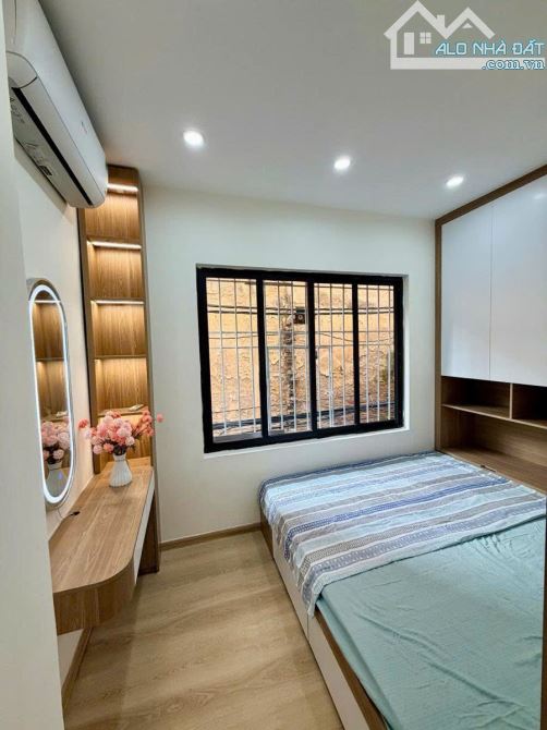 Nhỉnh 3,7 tỷ tập thể Vọng Hà, Hoàn Kiếm, Tầng 2, ô tô , 60m2 2pn nhà đẹp