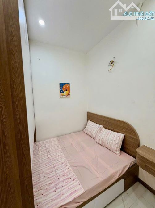 Nhỉnh 3,7 tỷ tập thể Vọng Hà, Hoàn Kiếm, Tầng 2, ô tô , 60m2 2pn nhà đẹp