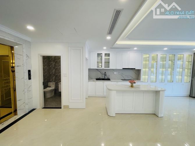 Cần Bán Toà Nhà 7T Thang Máy, KD Ô Tô tránh 74M Full Nội Thất Chỉ 29.5 Tỷ.