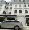 Cho thuê nhà Hàm Nghi - Mỹ Đình. DT 70m2, 5 tầng thông sàn, đủ ĐH, ô tô tránh đỗ
