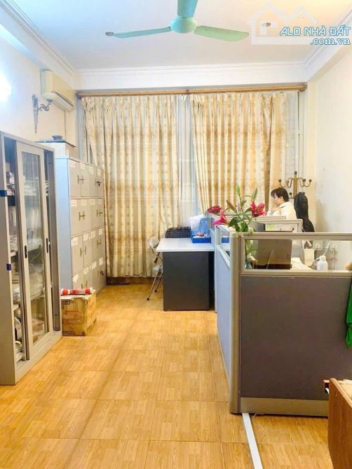 Bán nhà phố Tương Mai, Hoàng Mai 56m, 4 tầng. Giá: 17 tỷ - 1