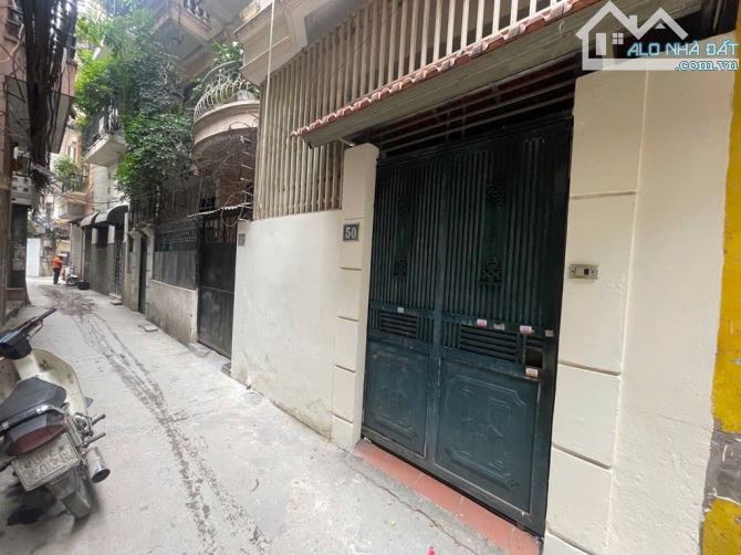 54m2 * 4 Tầng, 2 thoáng, Nhà mặt ngõ, ba gác tránh, sổ đẹp sang tên nhanh, giá 14,5 tỷ