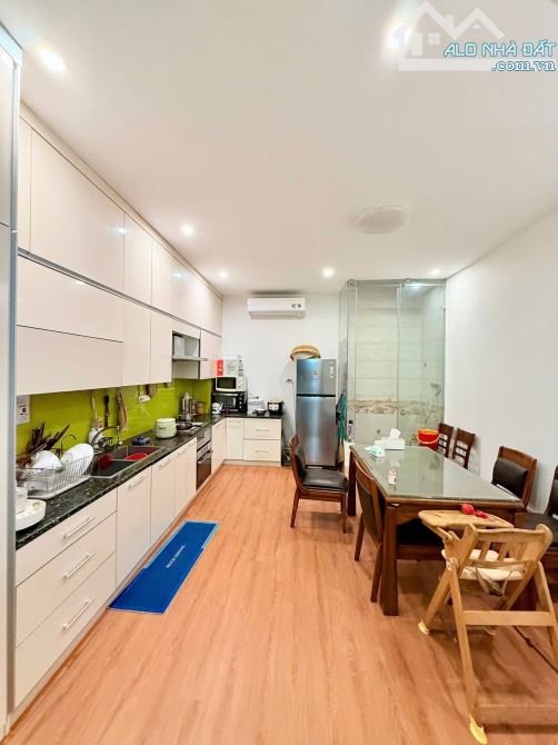 Phân lô vip ngõ 61 Lạc Trung oto tránh đỗ vỉa hè, Văn phòng kdoanh, 70m2 Bán gấp 24.9 tỷ