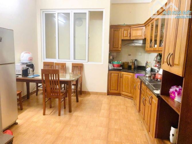 Bán nhà phố Tương Mai, Hoàng Mai 56m, 4 tầng. Giá: 17 tỷ - 2