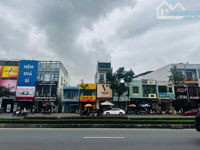 Nhà 3 tầng mặt tiền Điện Biên Phủ Gần copmarkS= 100m2 Giá: 17.5 tỷ - 2