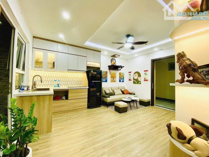 Bán gấp căn chung cư 2 ngủ tại Linh Đàm,ở hoặc cho thuê giá 8.5tr/tháng đều được giá 2ty9